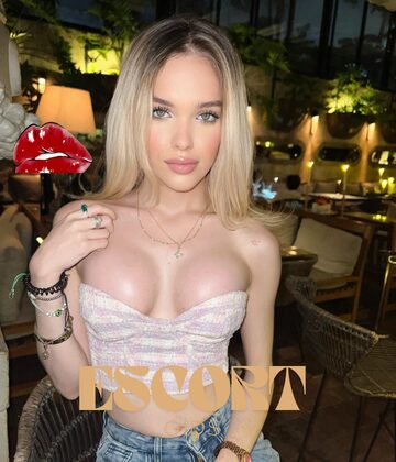 Escort Öğretmen Selvi Sınıfta Kurallı Gecede Kuralsız