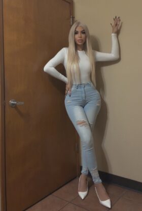 Sarışın Escort Meryem